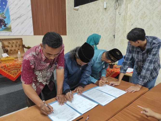 Pertemuan Rutin RT, RW, LPMK, dan Tokoh Masyarakat Kelurahan Rejomulyo
